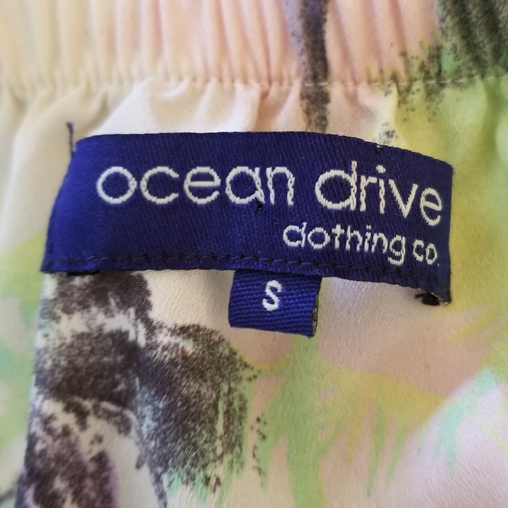 Ocean Drive Top🌞 - Picture 5 of 7